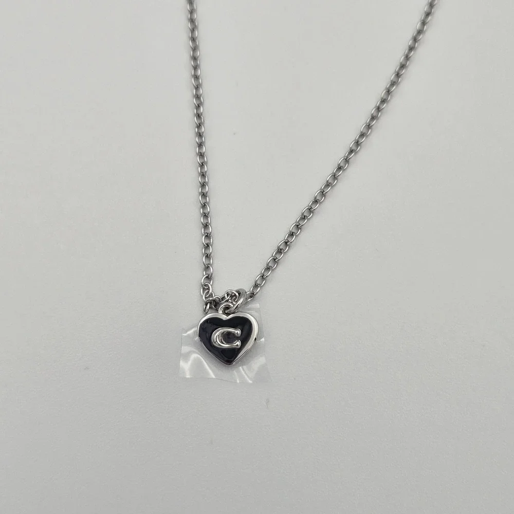 Coach Silver‎ Heart Pendant Necklace Signature 